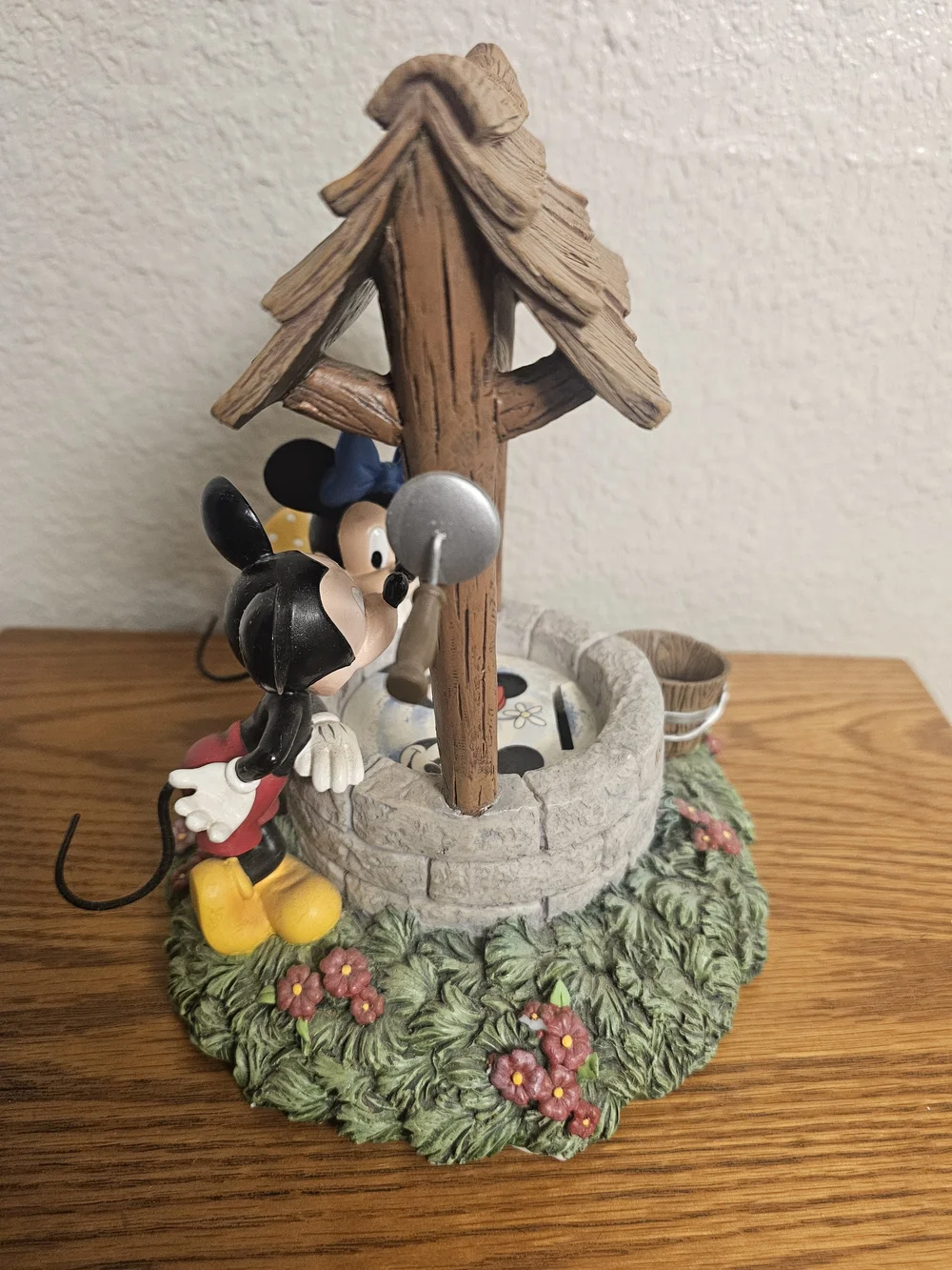 Hallmark Disney Mickey & Minnie 